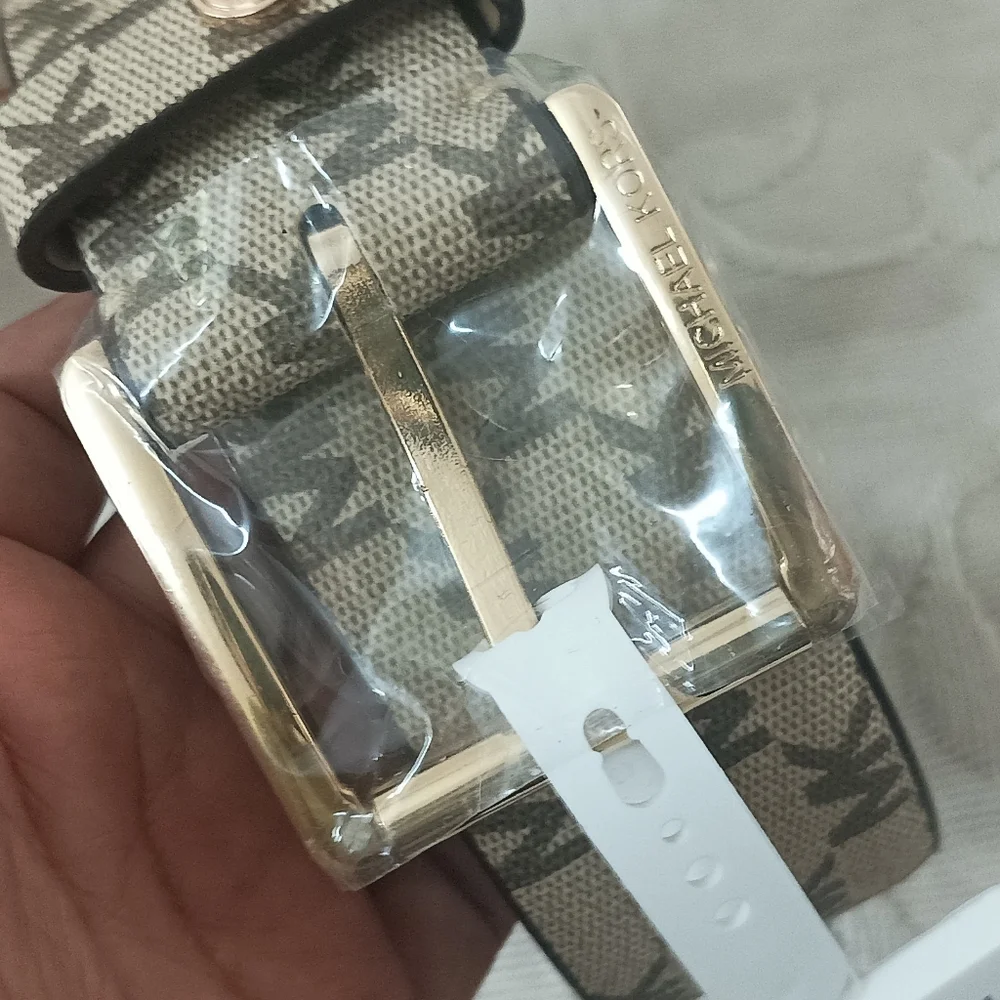 Authentic Michael Kors Womens Gold MK Buckle Belt Light Brown Signature Belt - Picture 2 of 14